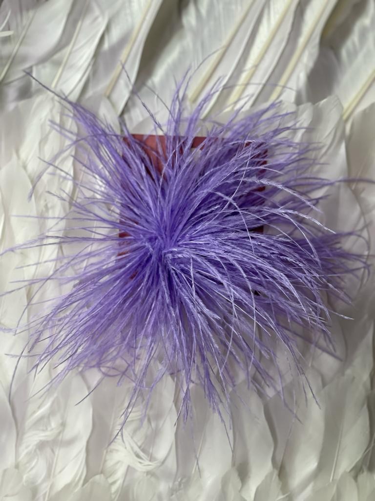 Spilla con piume piccola