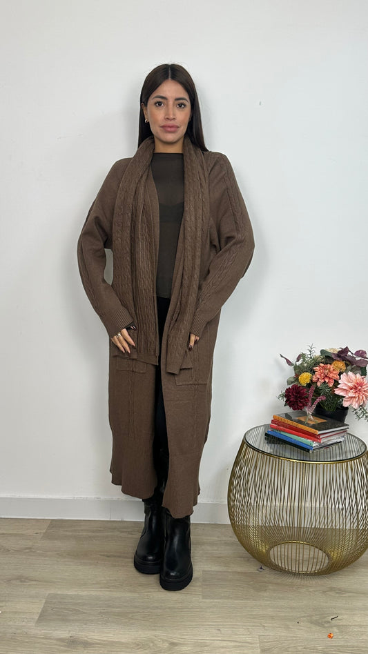Cardigan Cozy Invernale con Sciarpa