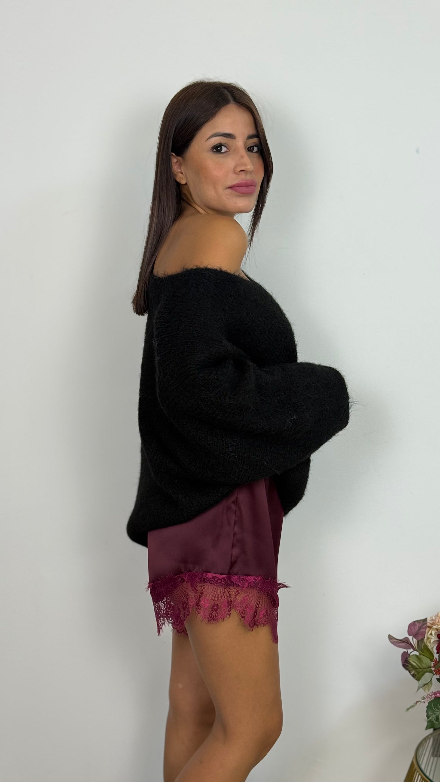 Short con pizzo