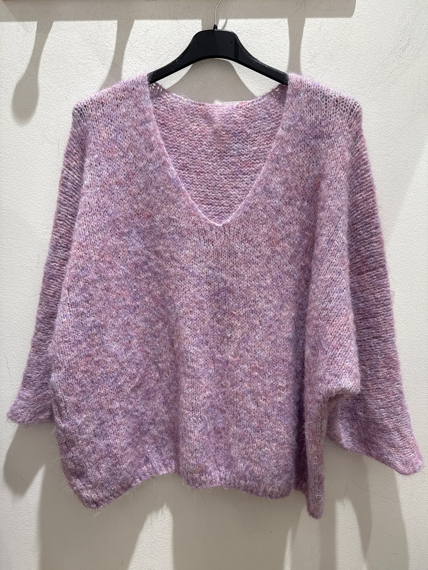 Maglione scollo a V con spalle cadenti
