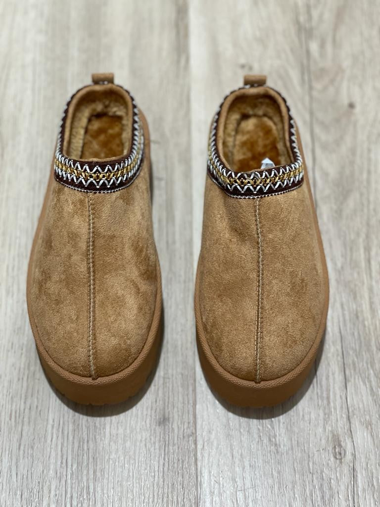 Pantofola platform con pelo