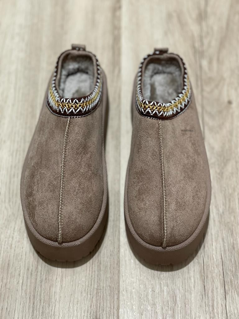 Pantofola platform con pelo