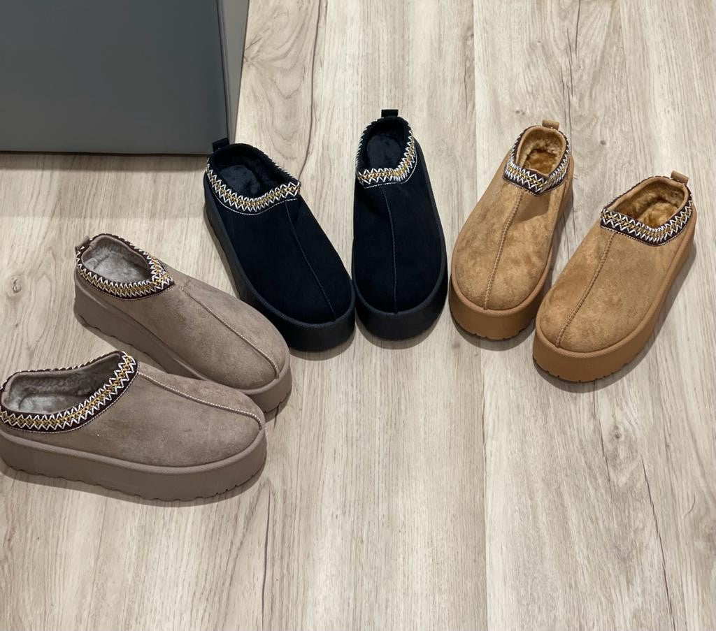 Pantofola platform con pelo