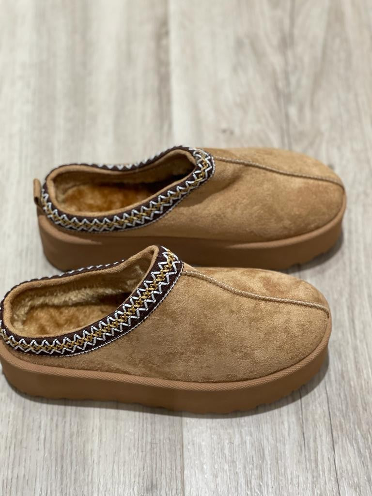 Pantofola platform con pelo
