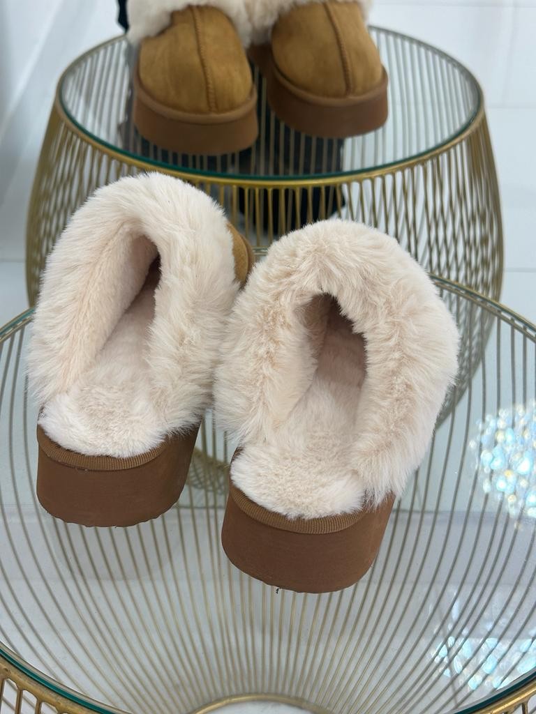 Ciabatta con pelo platform