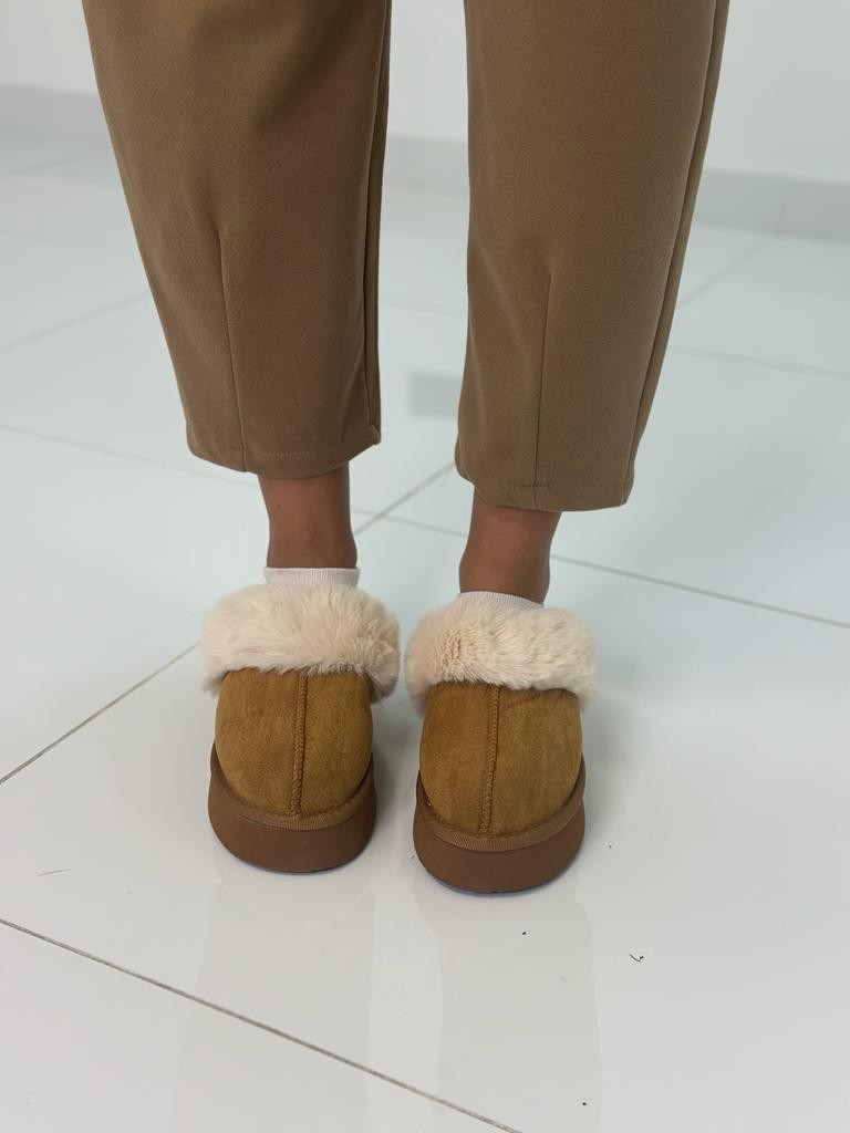 Ciabatta con pelo platform