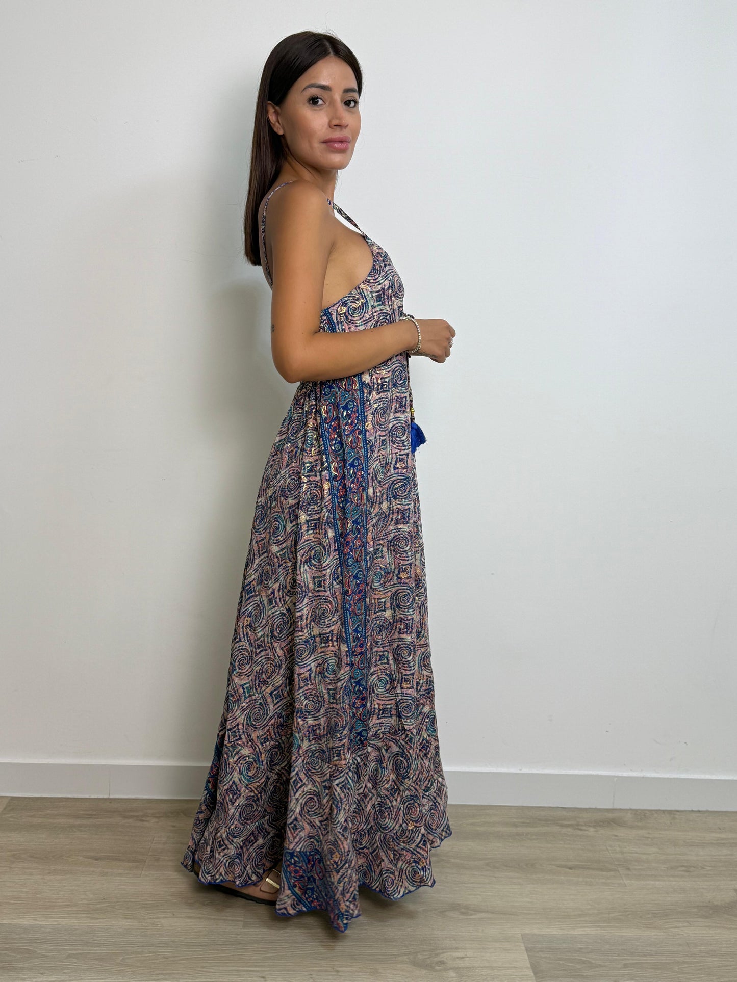 Abito Yuli