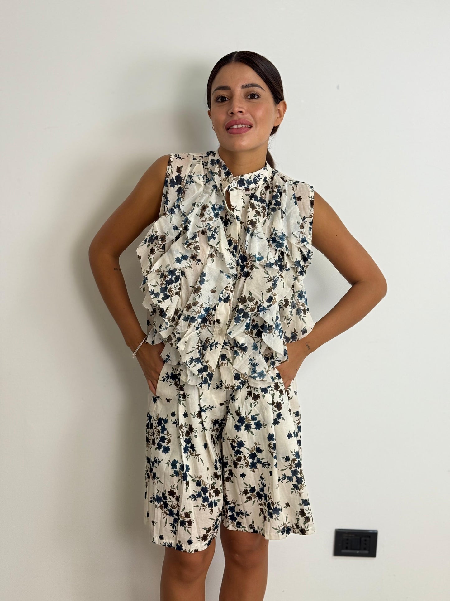 Canotta camicia con volant Liliana