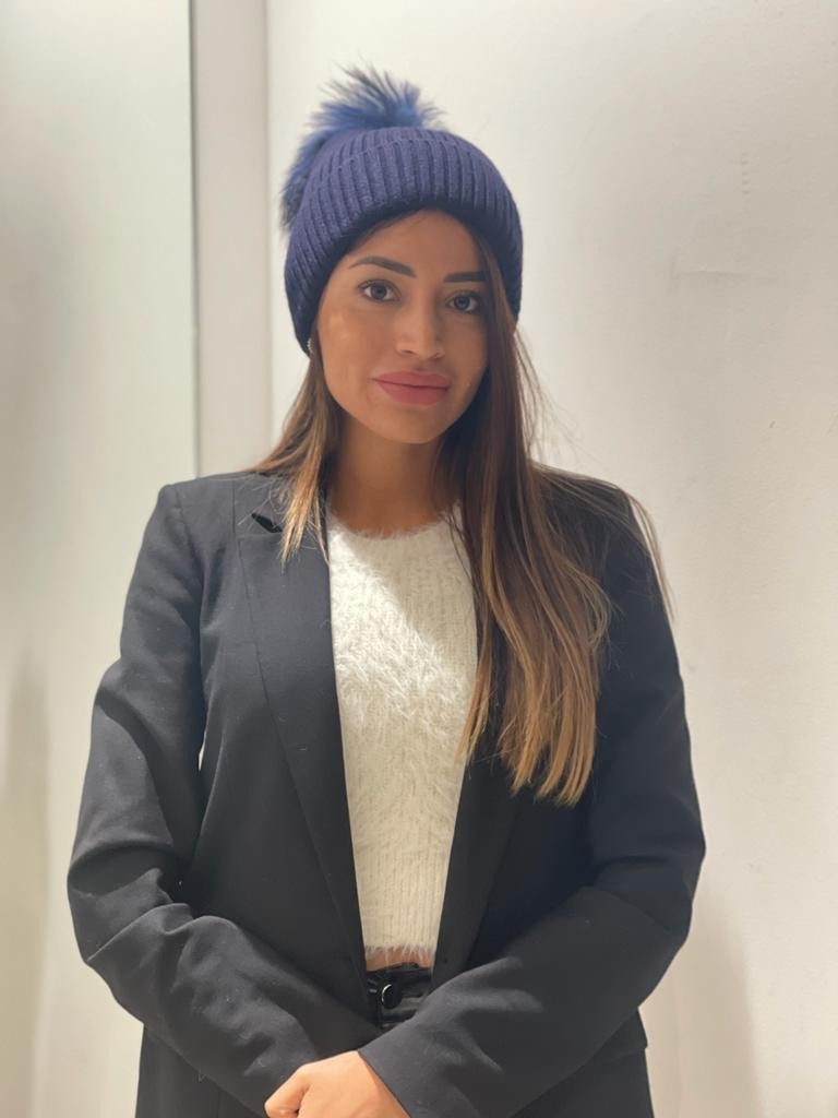 Cappello con pompom