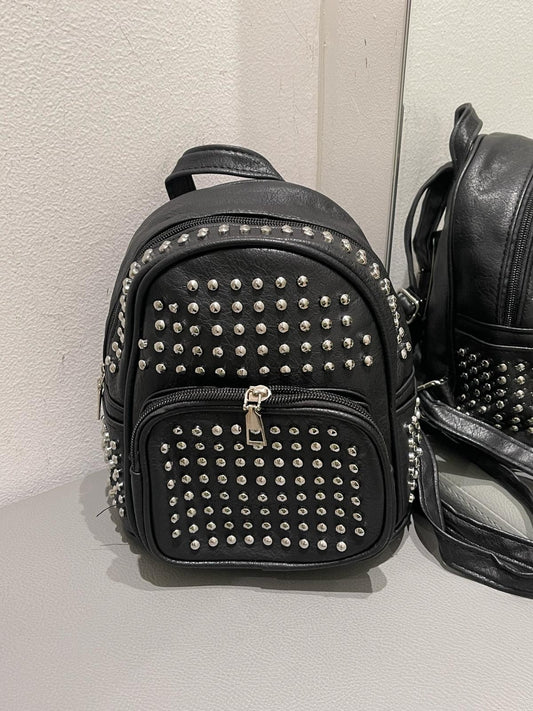 Mini zaino con borchie
