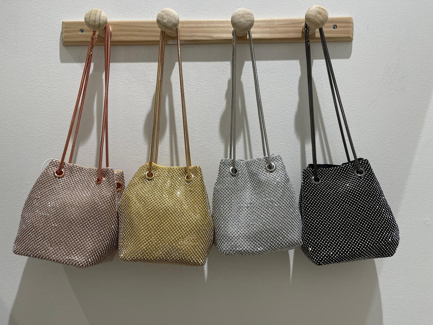 Borsa a secchiello con strass
