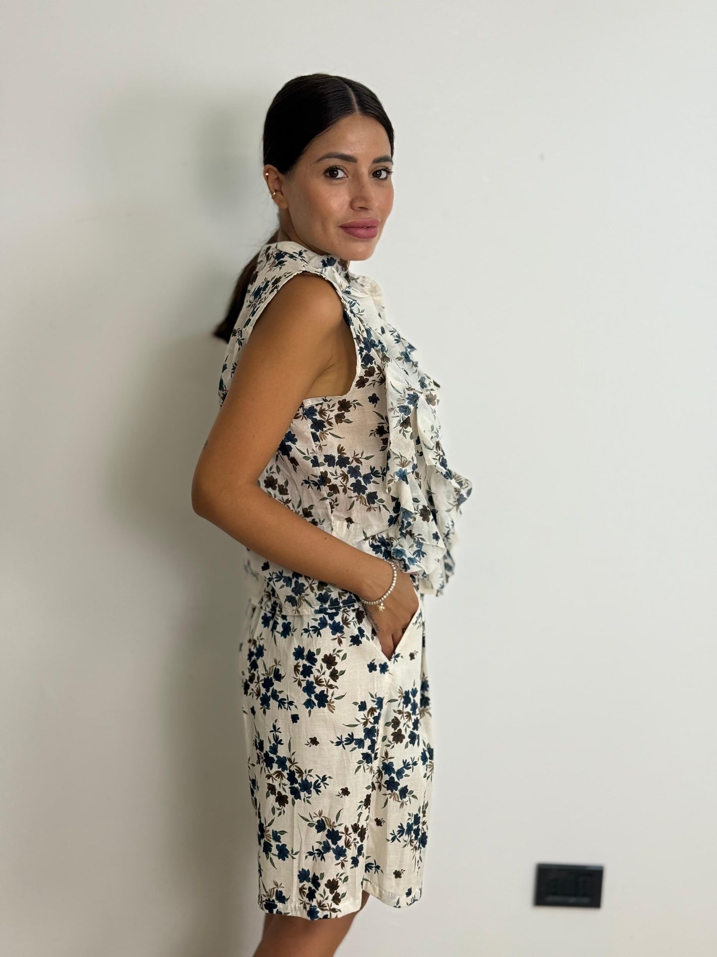 Canotta camicia con volant Liliana