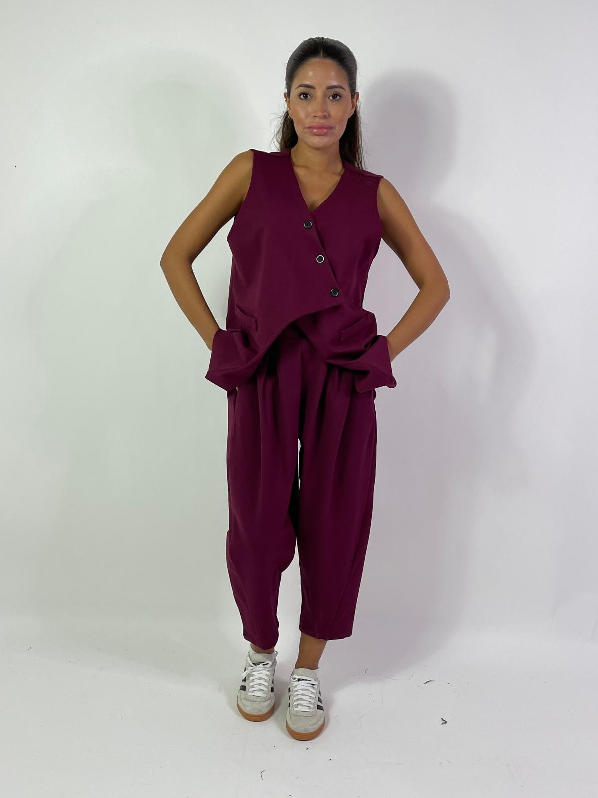 Pantalone a palloncino con pinces