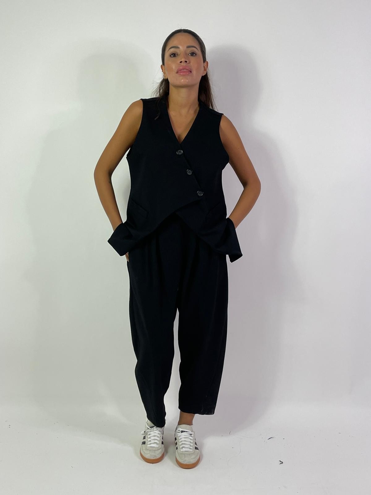Pantalone a palloncino con pinces