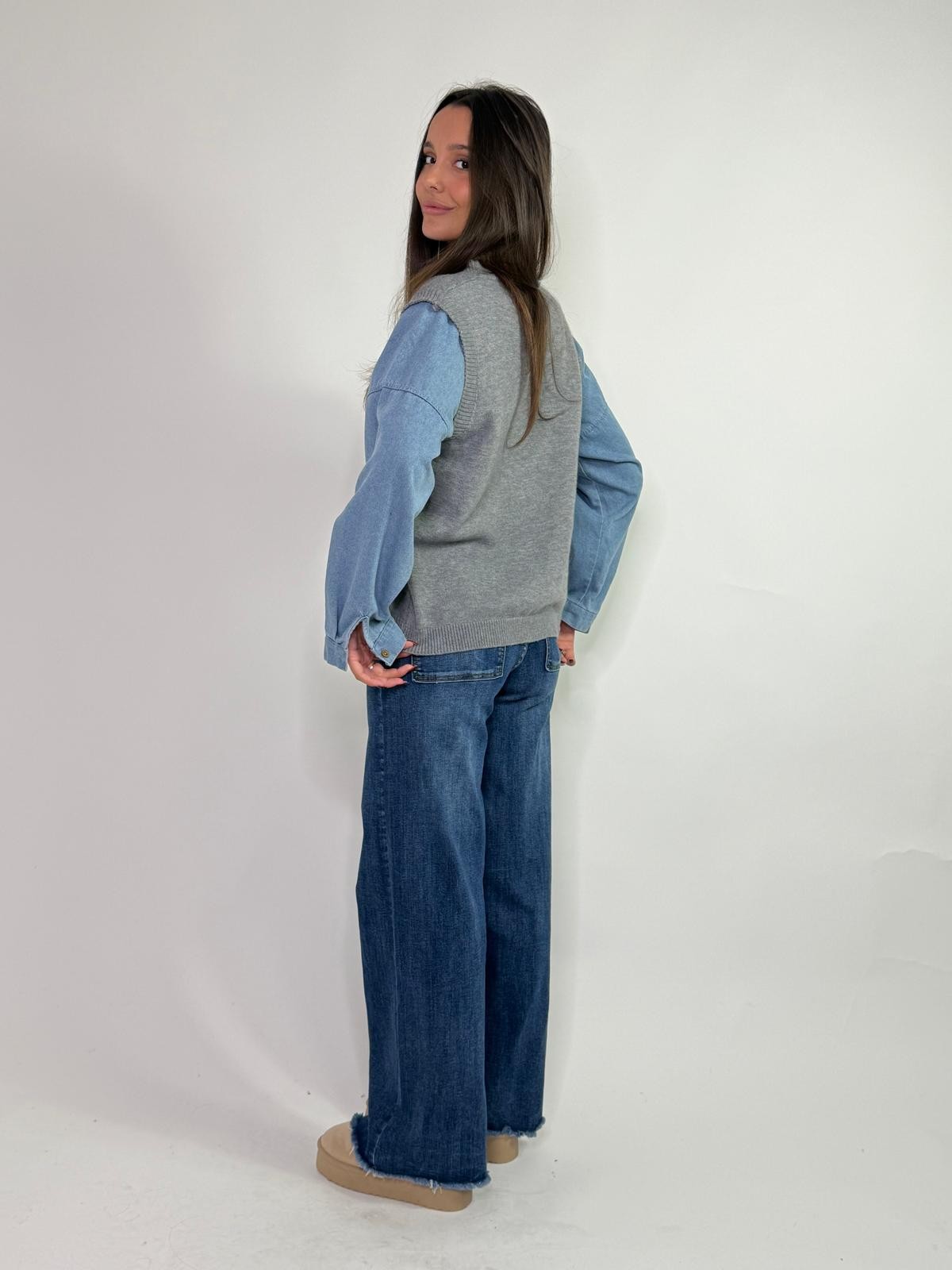 Maglia gilet con maniche di jeans