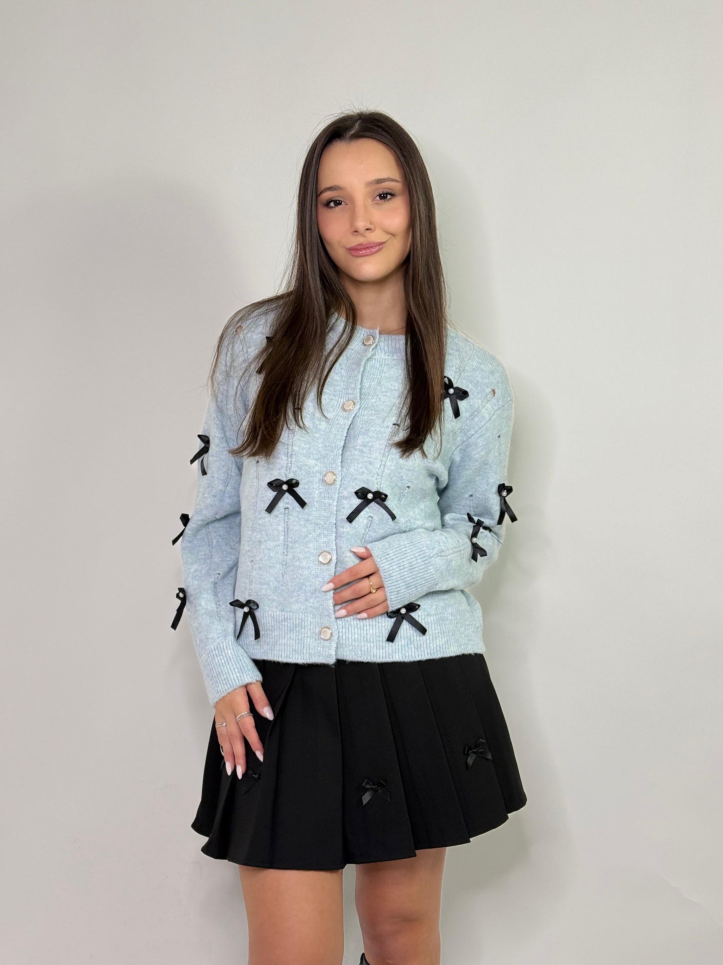 Cardigan fiocchetto