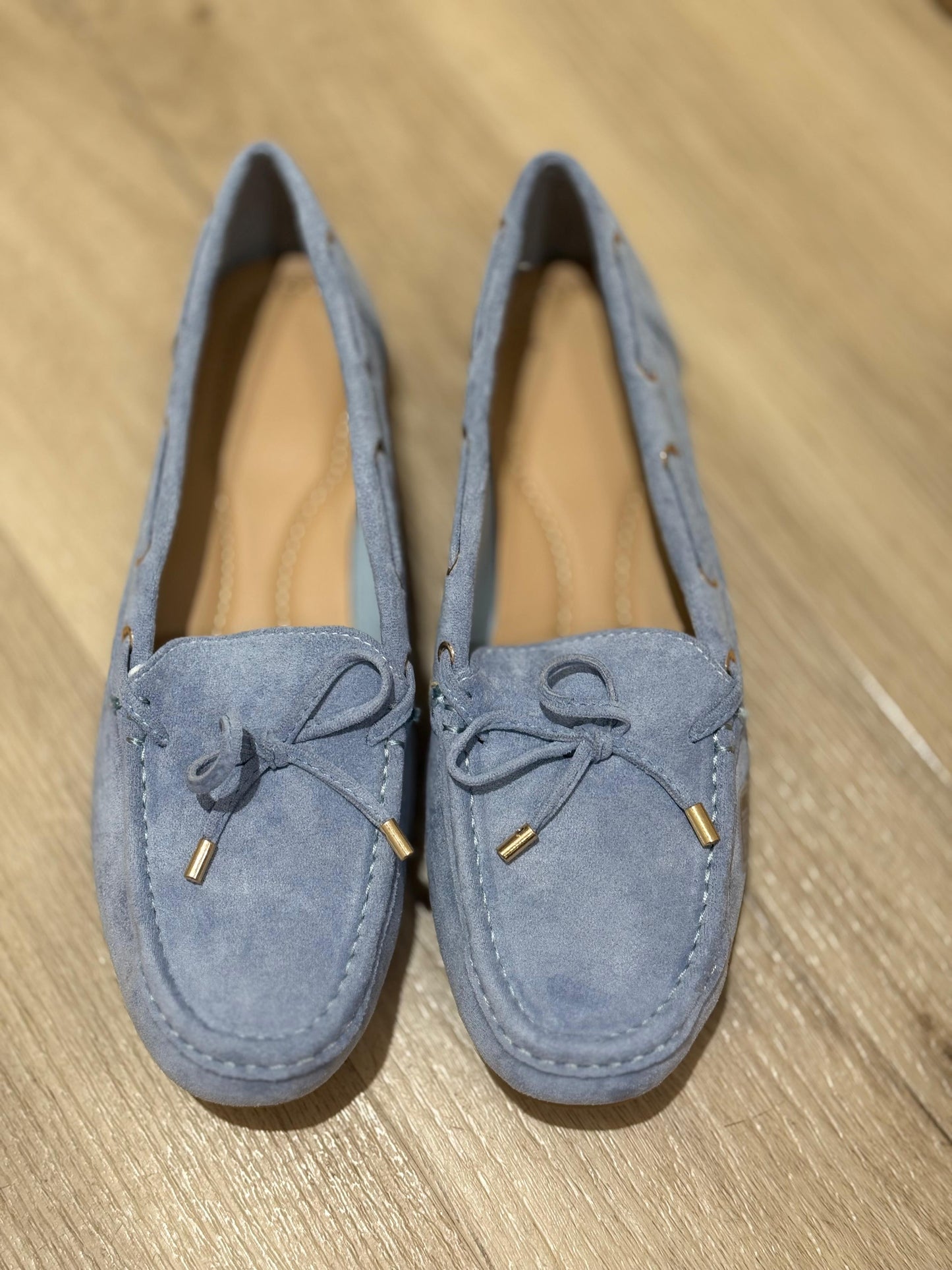 MOCASSINO CAMOSCIO CON LACCI