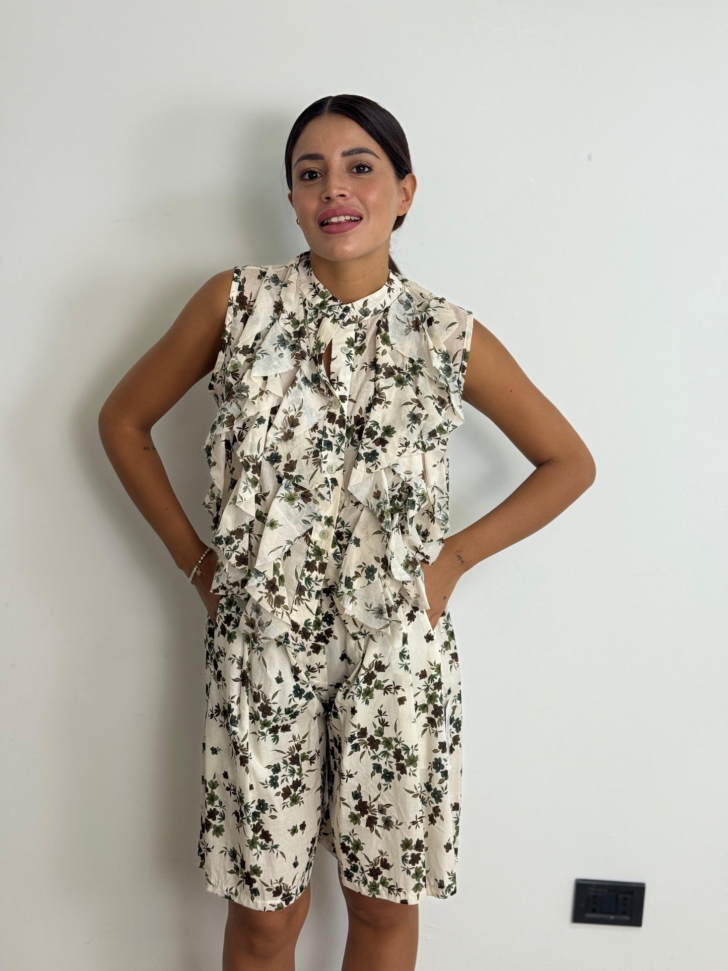 Canotta camicia con volant Liliana
