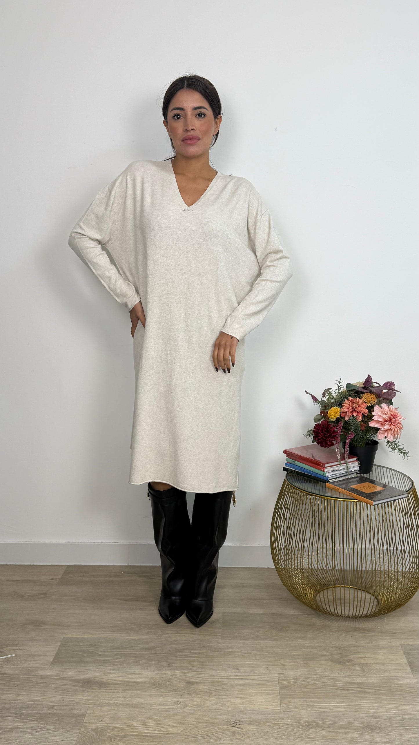 Vestito in Maglia a Maniche Lunghe con lo Spacco