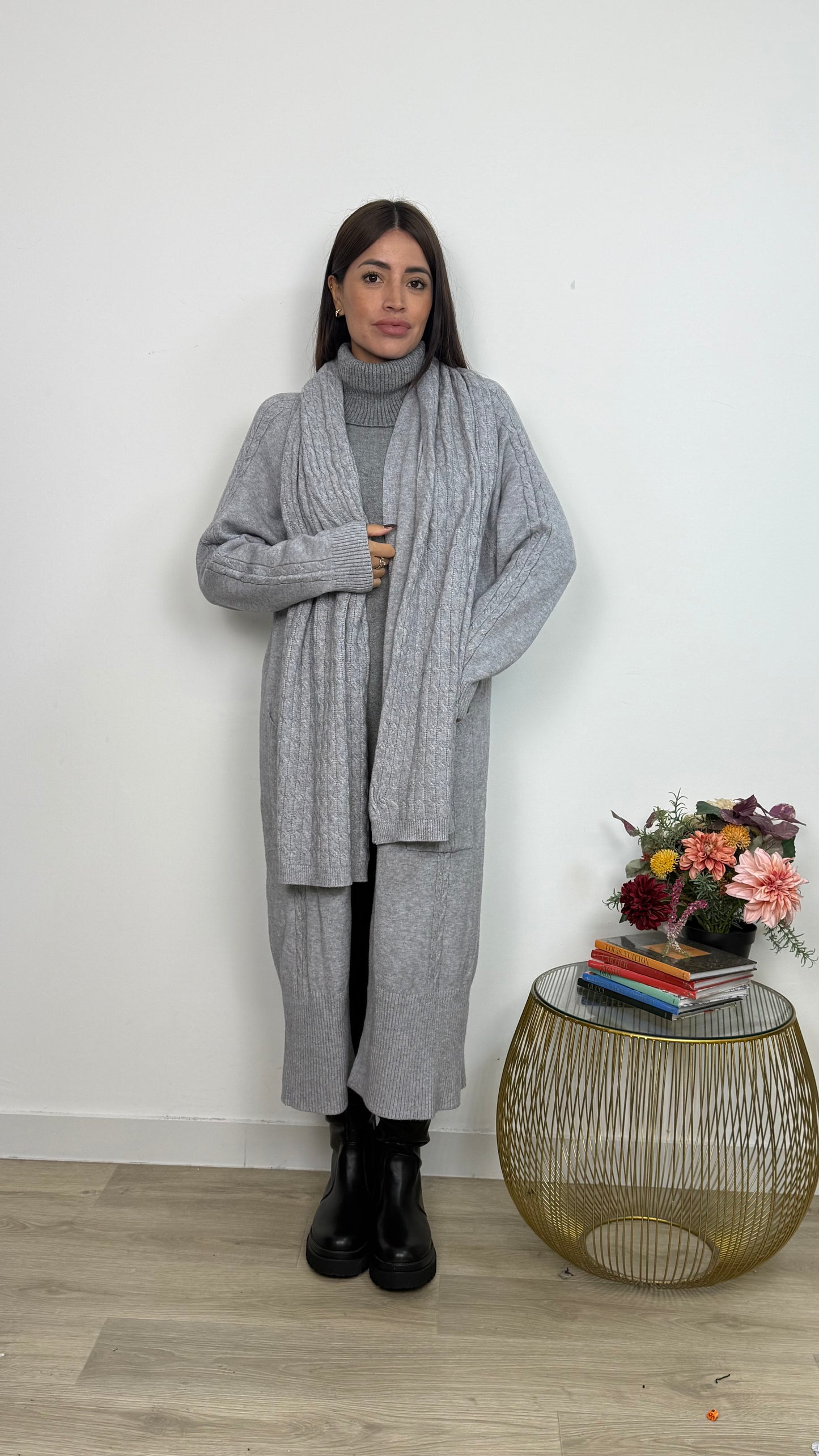 Cardigan Cozy Invernale con Sciarpa