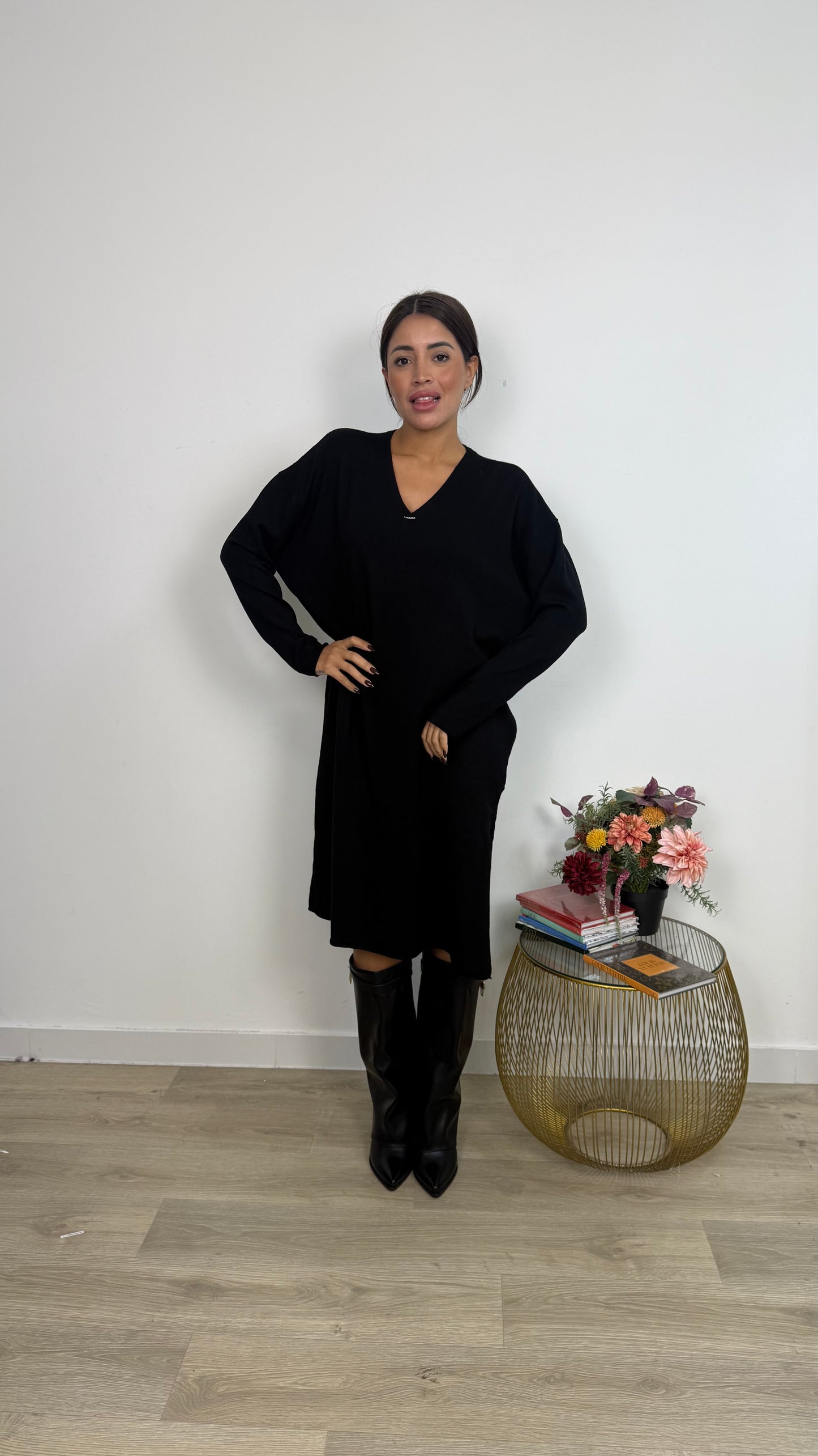 Vestito in Maglia a Maniche Lunghe con lo Spacco