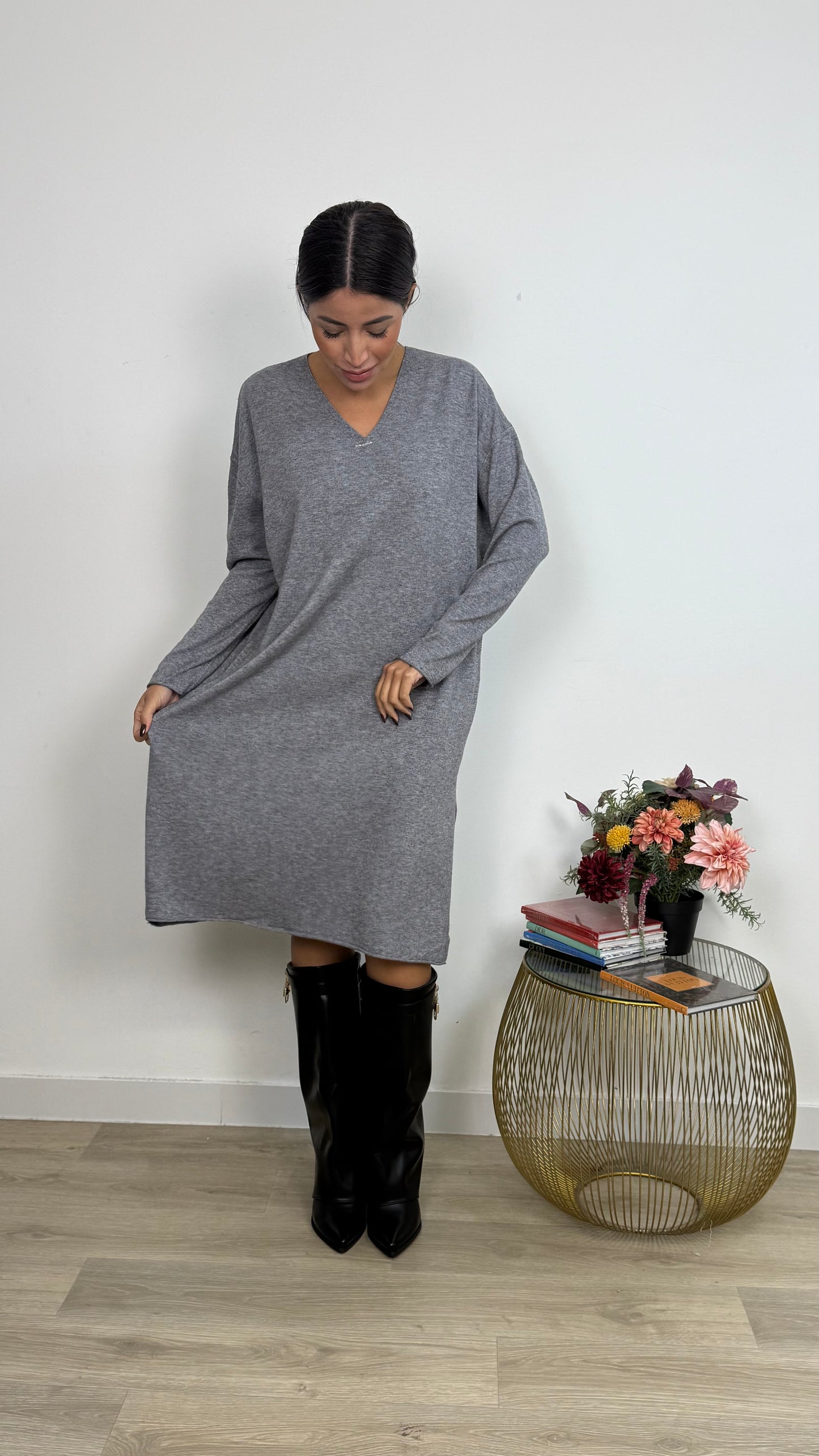 Vestito in Maglia a Maniche Lunghe con lo Spacco