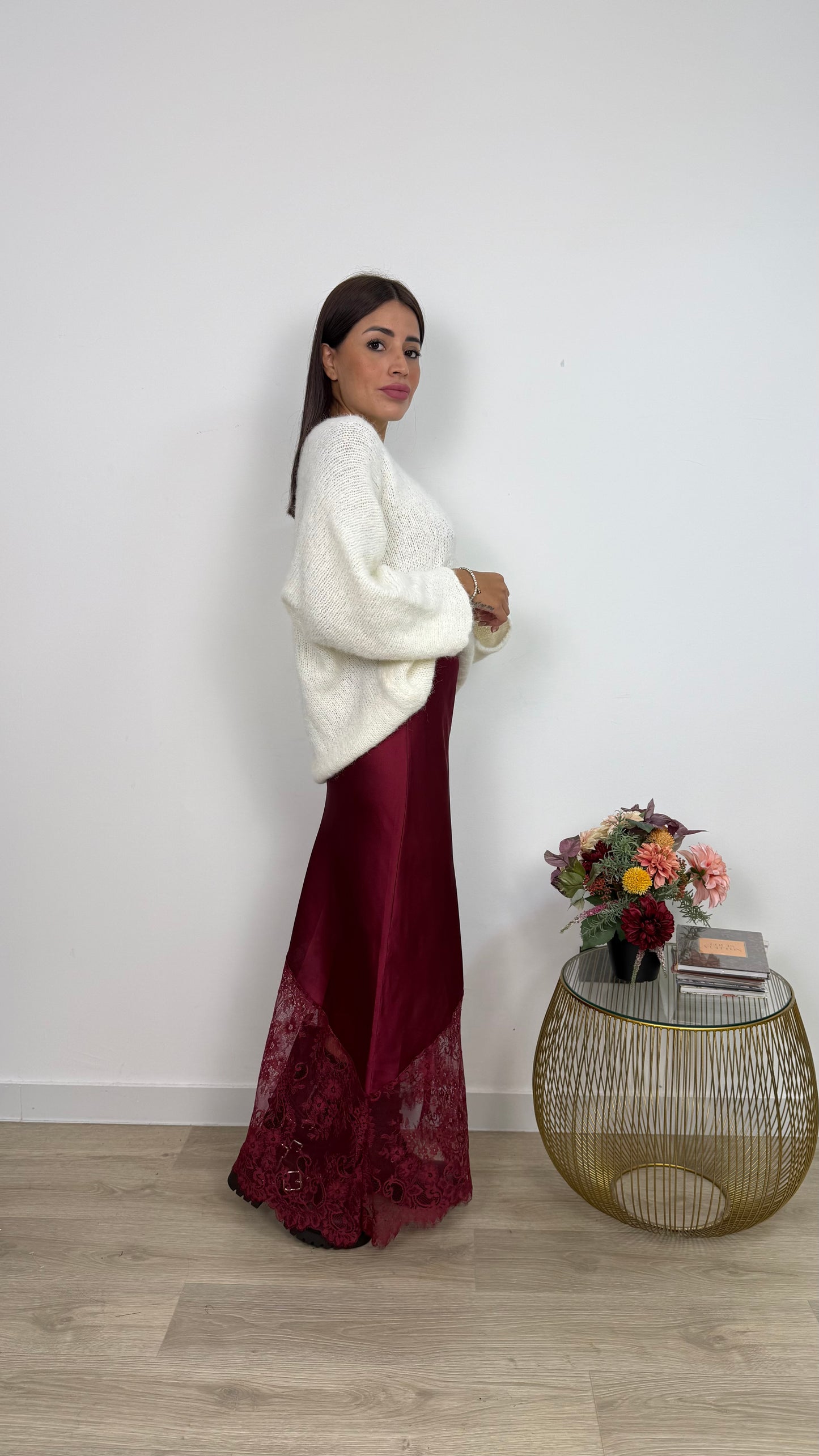 Maglione scollo a V con spalle cadenti