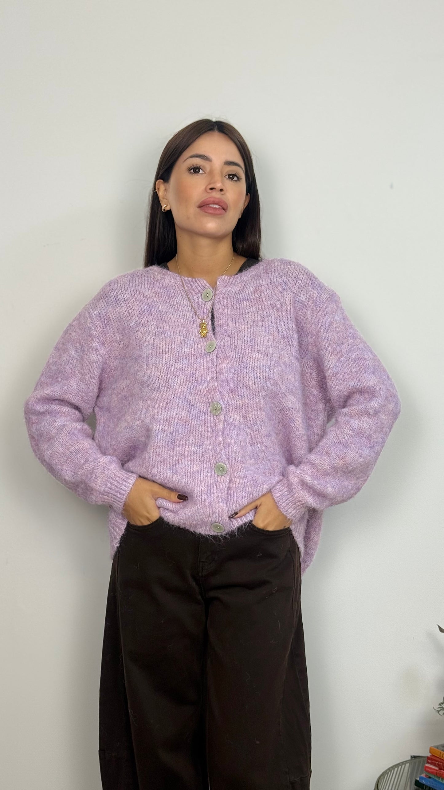 Maglione con Bottoni Frontali