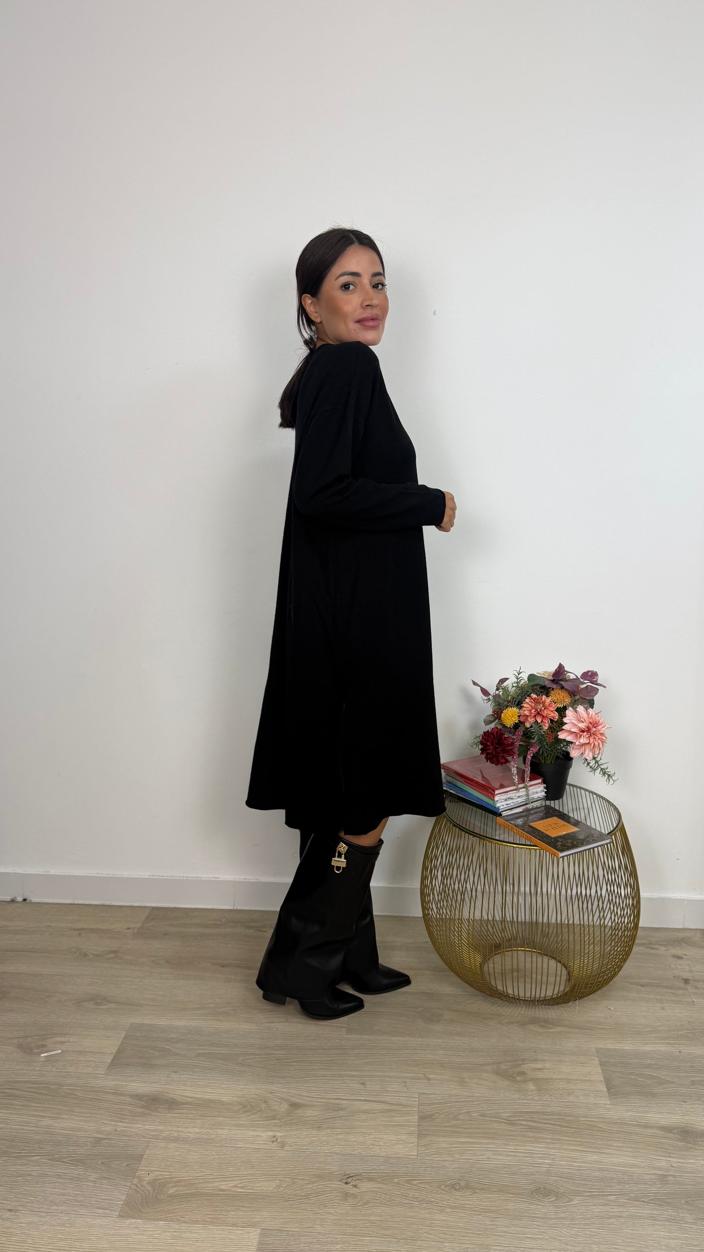 Vestito in Maglia a Maniche Lunghe con lo Spacco