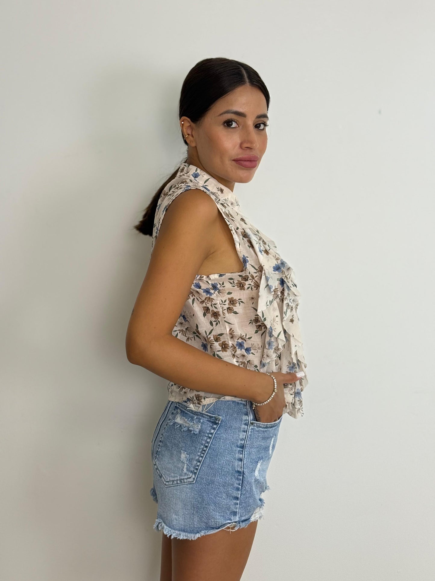 Canotta camicia con volant Liliana
