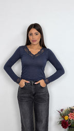 Maglietta Misto Cashmere con Scollo a V in Pizzo