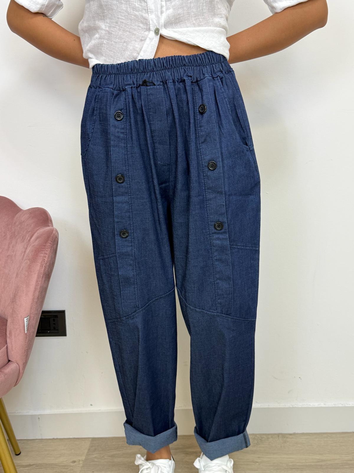 Pantalone Denim Estivo con Bottoni