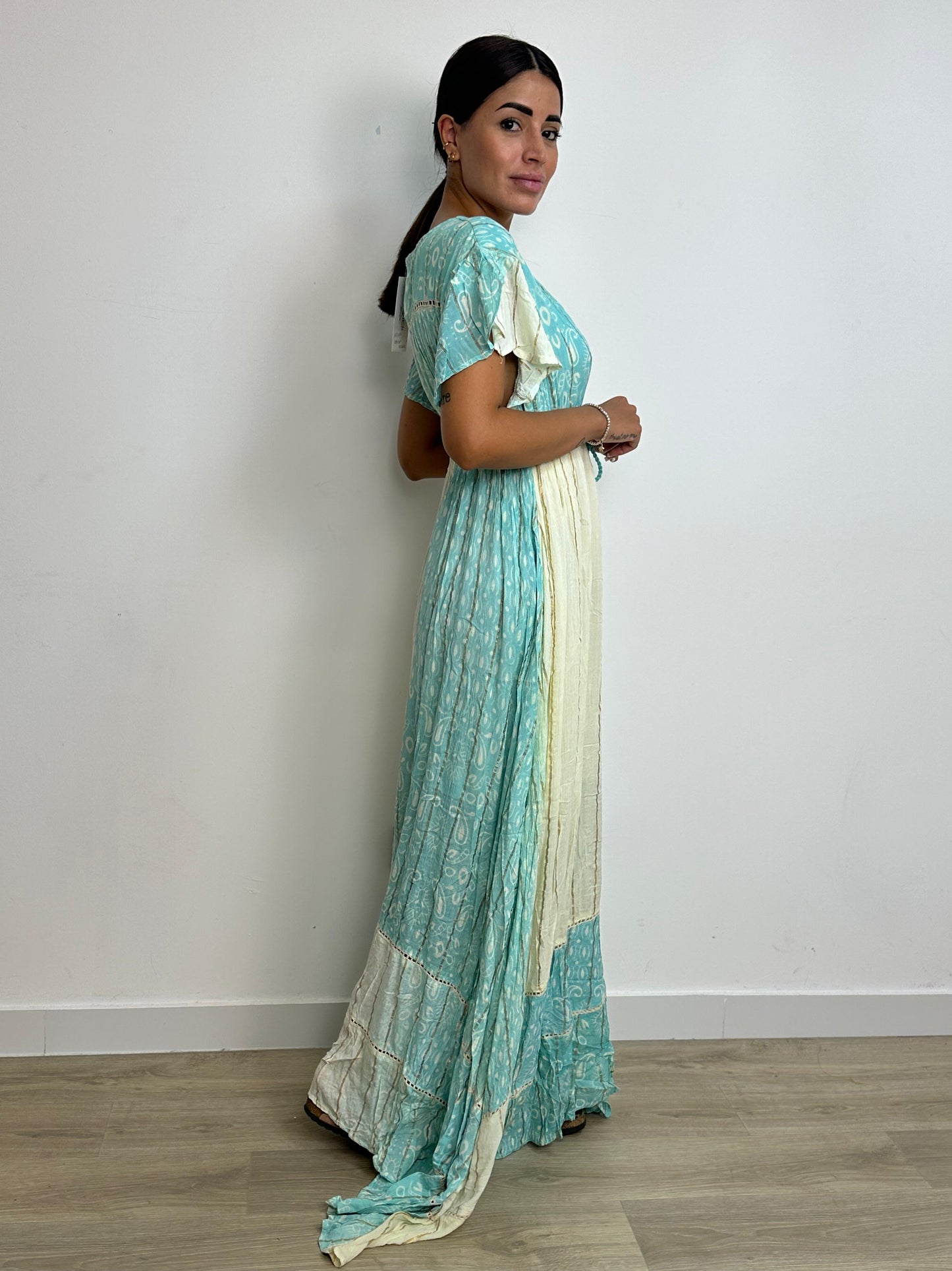 Abito Swarna