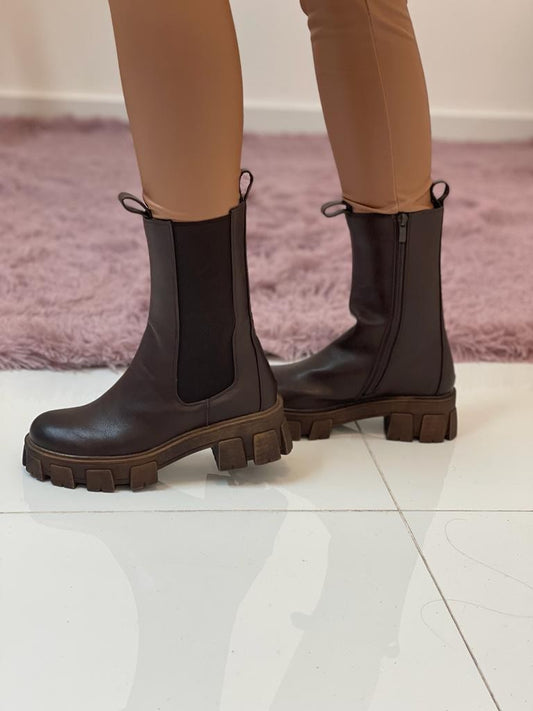 Stivaletto con rialzo