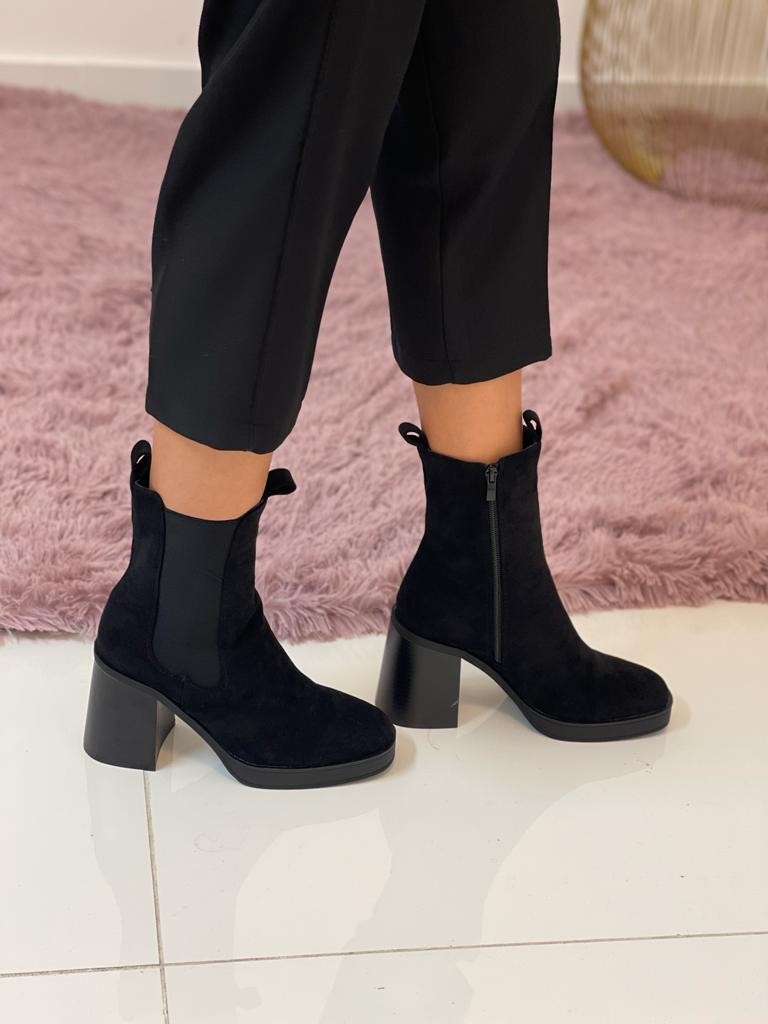 Stivaletto con tacco