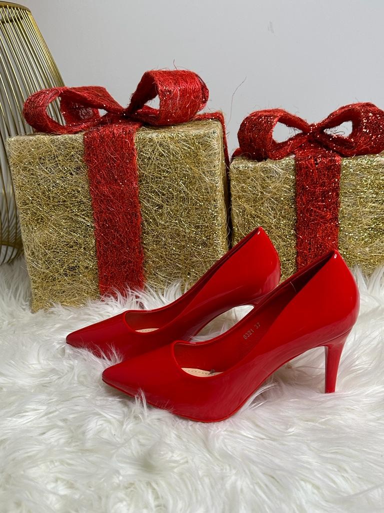 Décolleté in vernice