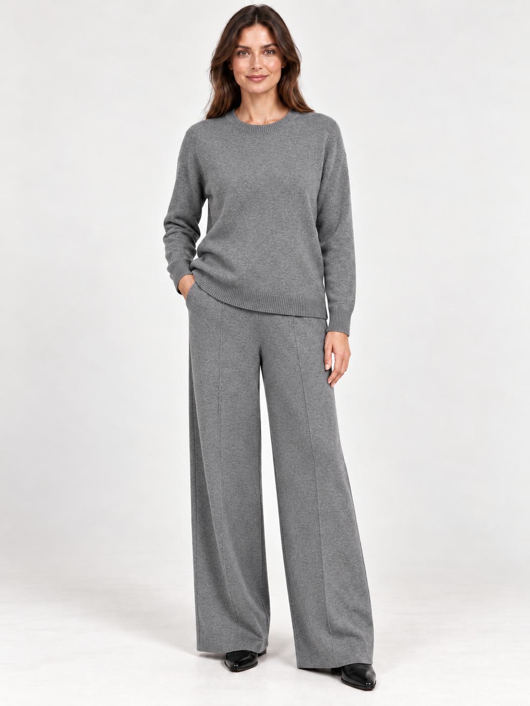 Completo in Maglia con Pantalone a Palazzo