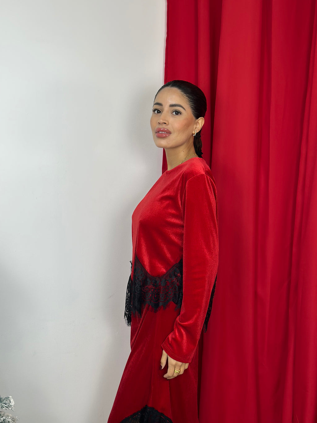 Maglia in ciniglia con pizzo