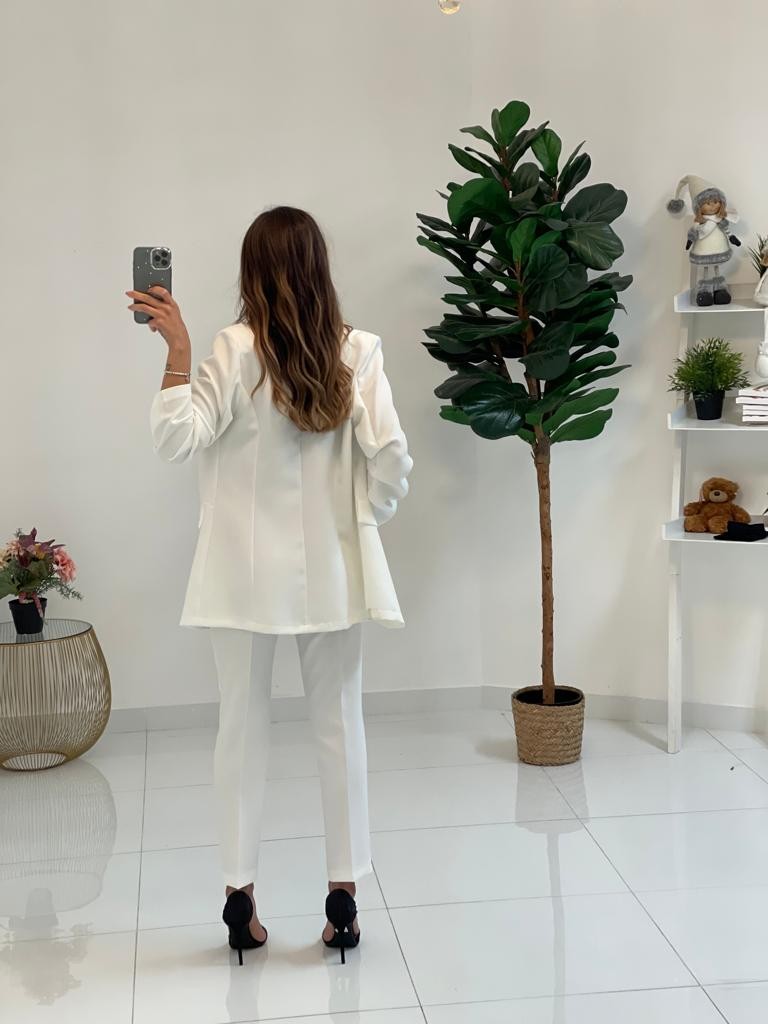 Pantalone a sigaretta