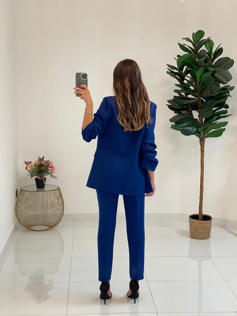Pantalone a sigaretta