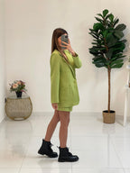 Shorts con cinturina
