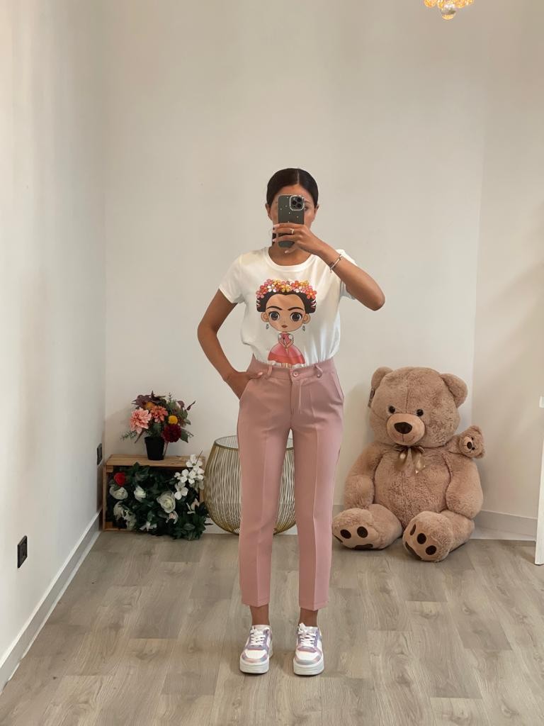 Pantalone a sigaretta
