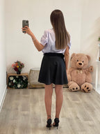 Camicia con manica corta a sbuffo