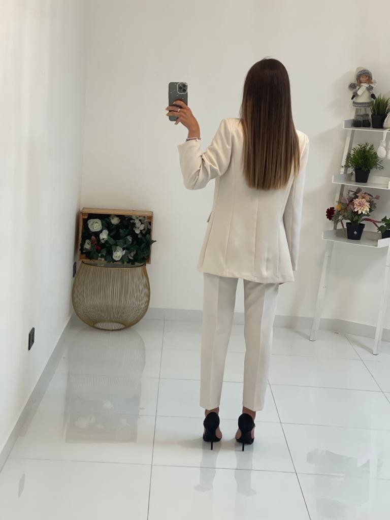 Pantalone a sigaretta