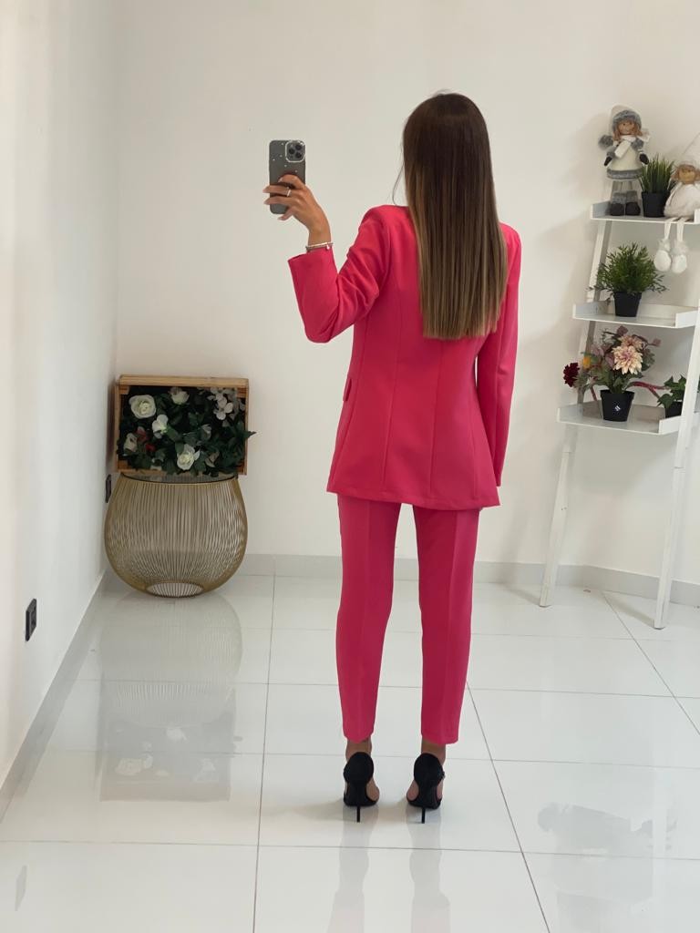Pantalone a sigaretta