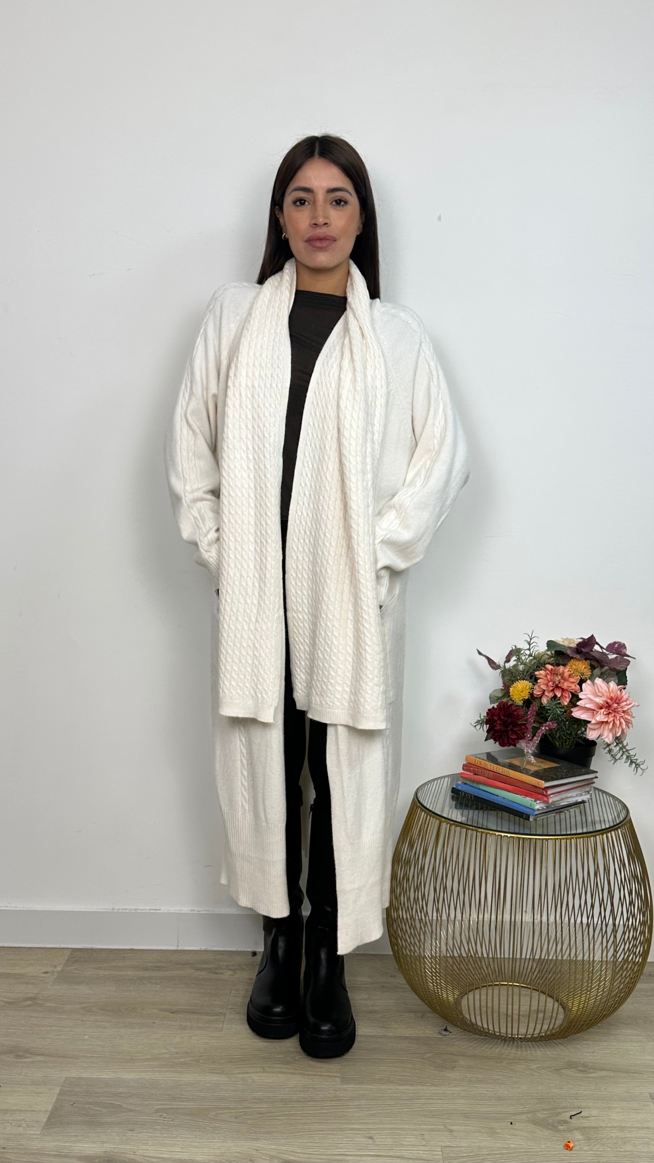 Cardigan Cozy Invernale con Sciarpa