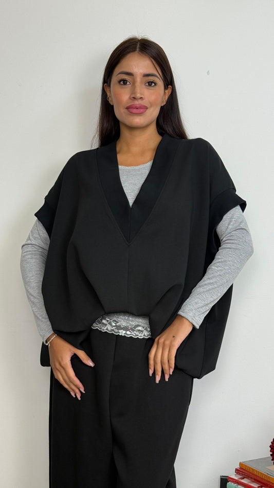 Felpa gilet oversize di Wendy Trendy