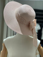 Cappello in paglia con fiocco a pois
