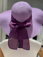 Cappello in paglia con fiocco