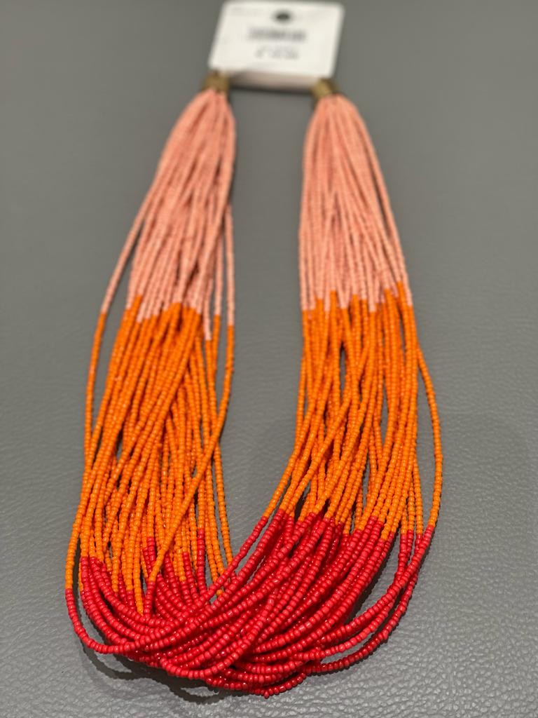 Collana tricolor con perline